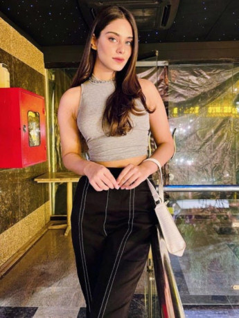 call-girls-in-panchsheel-park-metro-9953189442-big-0