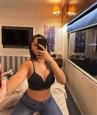 call-girls-in-mahim-call-9835122487-book-hot-and-sexy-girls-big-0